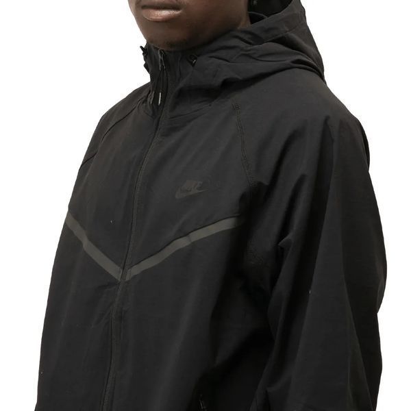 Чоловіча Вітровка Nike Tech Woven Jacket Black HM7151-010 058704778 фото